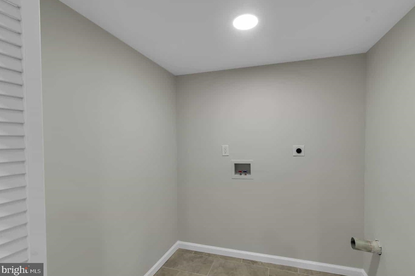 1425 Maryland Ave, Severn MD 21144-2617 exterior