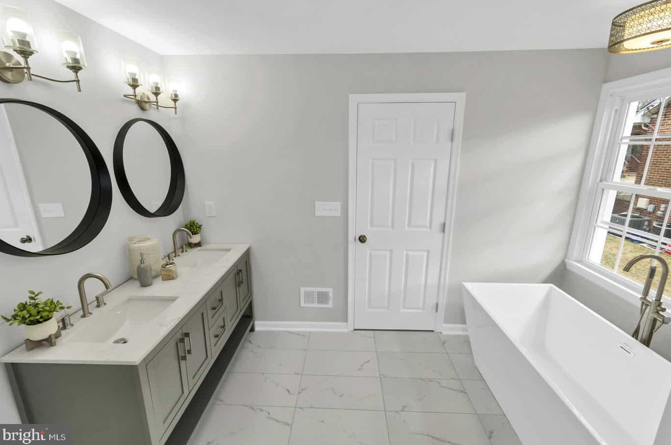 1425 Maryland Ave, Severn MD 21144-2617 exterior