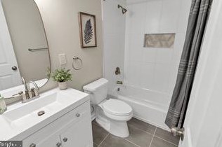 1425 Maryland Ave, Severn MD 21144-2617 exterior