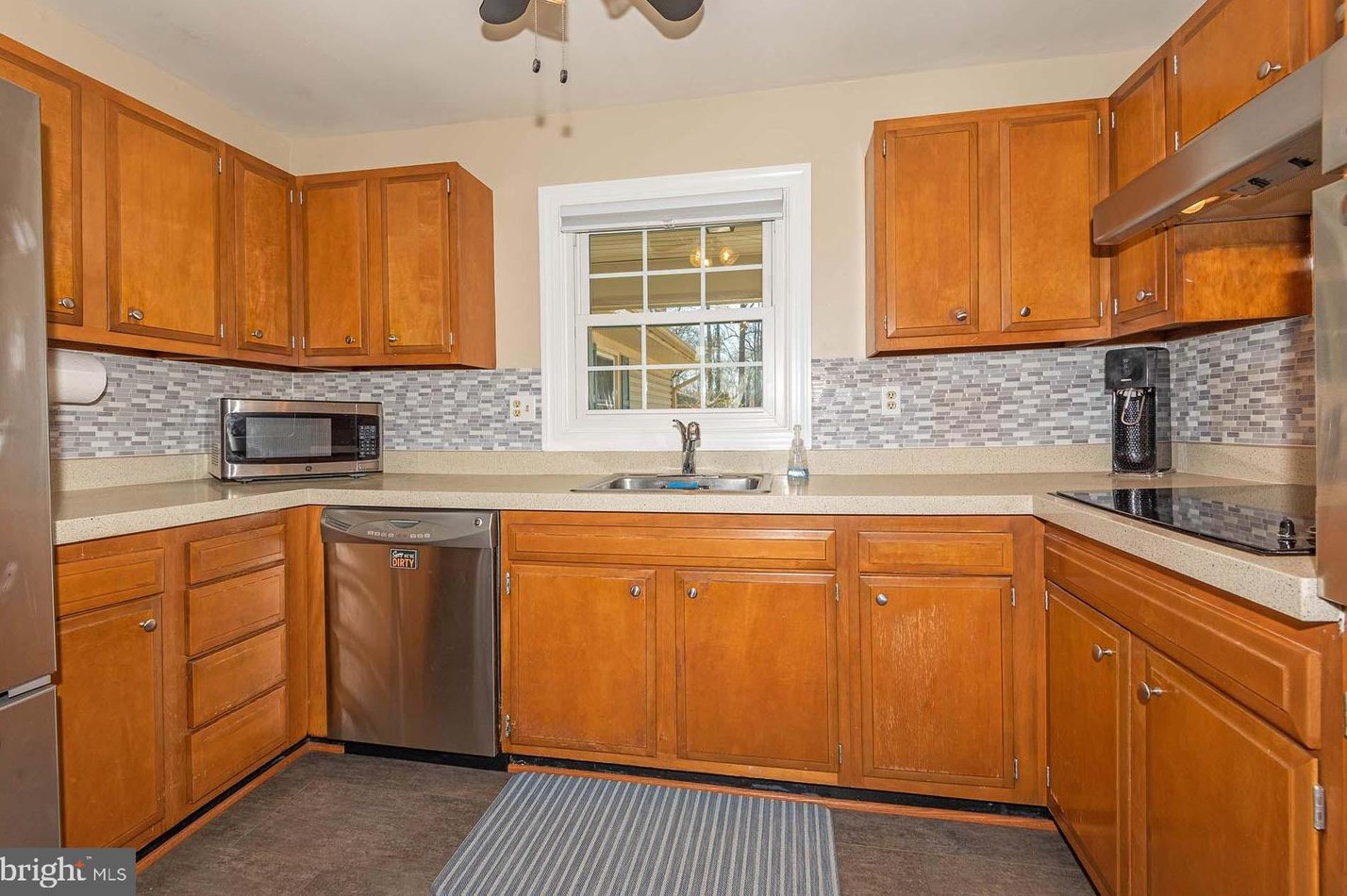 1727 Swinburne Ave, Crofton MD  21114-2024 exterior