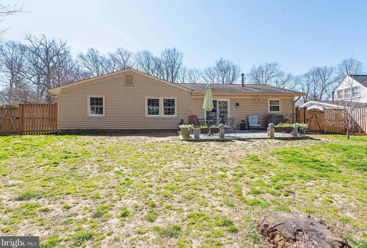 1727 Swinburne Ave, Crofton MD  21114-2024 exterior