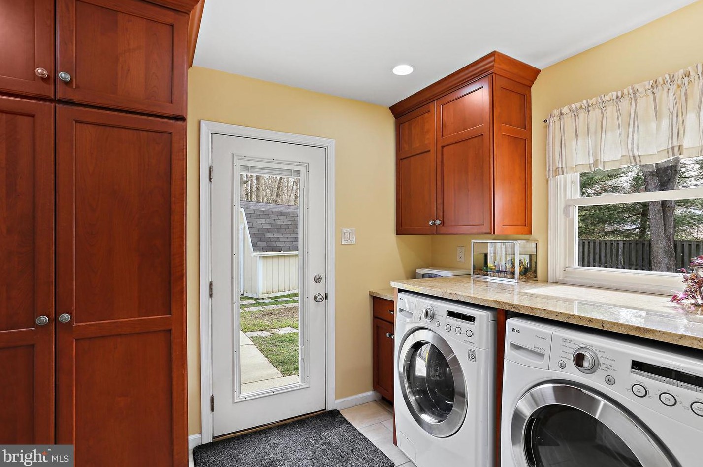 1736 Denton Ct, Crofton MD  21114-1914 exterior