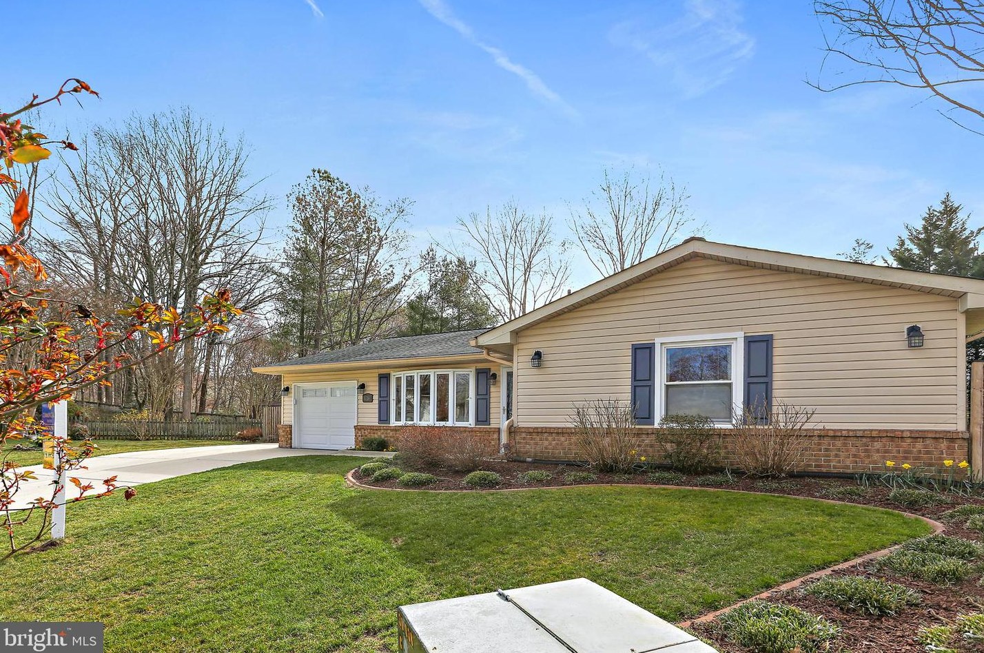 1736 Denton Ct, Crofton MD  21114-1914 exterior