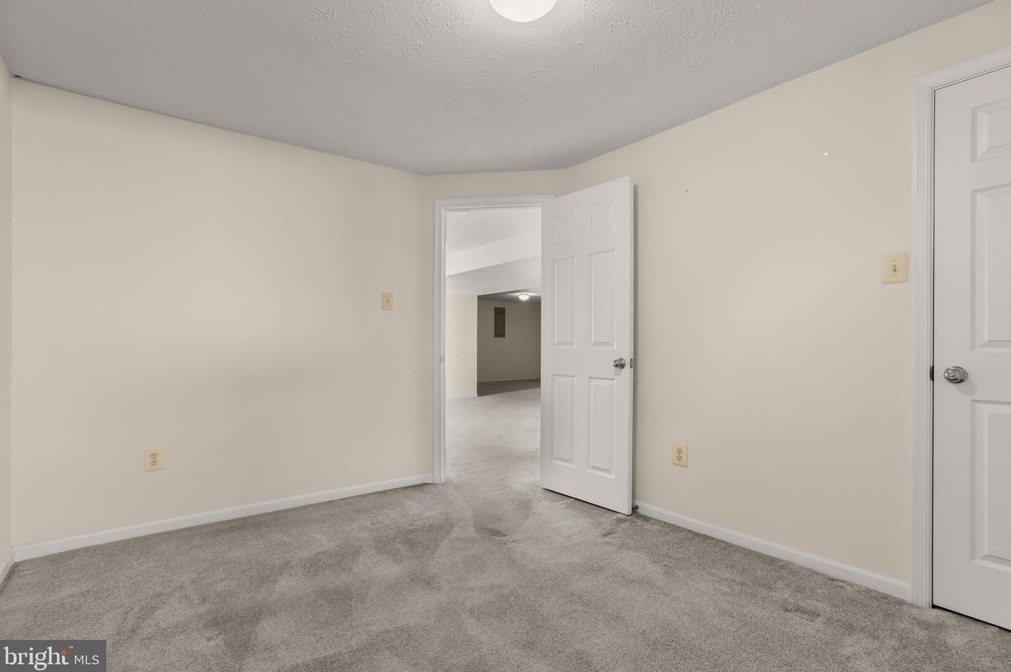 2720 Bains Ct, Crofton MD  21114-3153 exterior