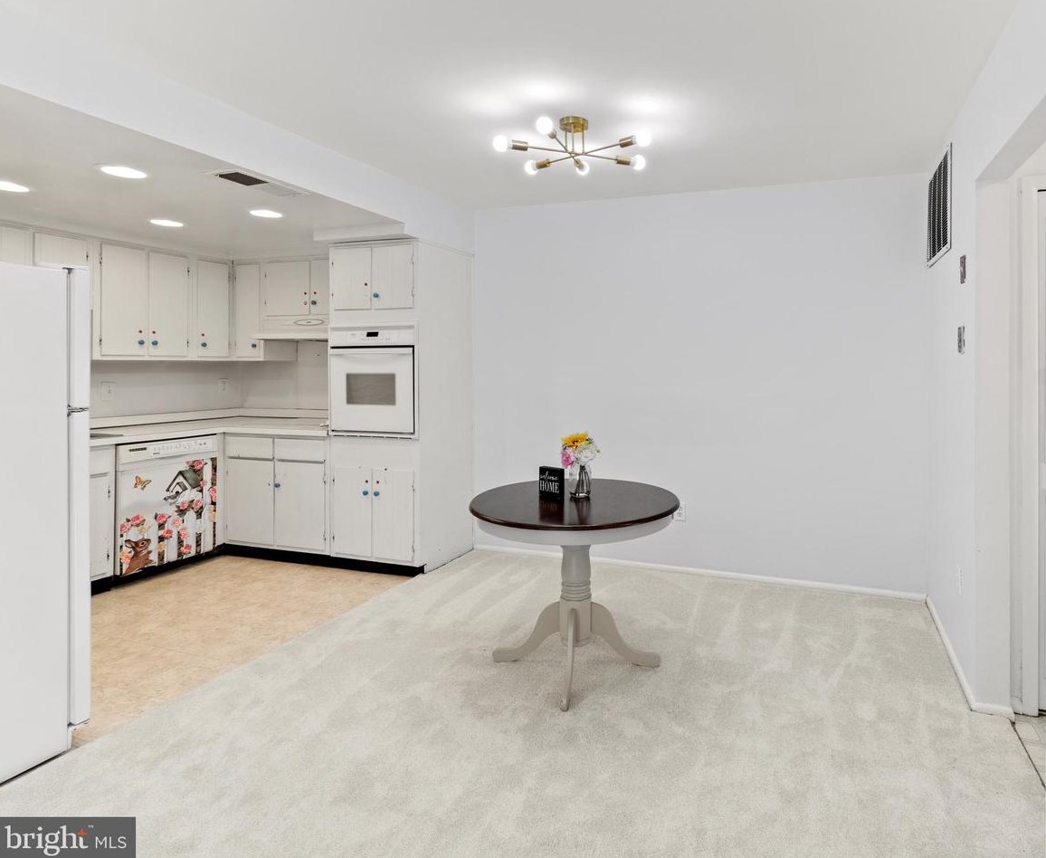 1718 Granite Ct, Crofton MD  21114-2411 exterior