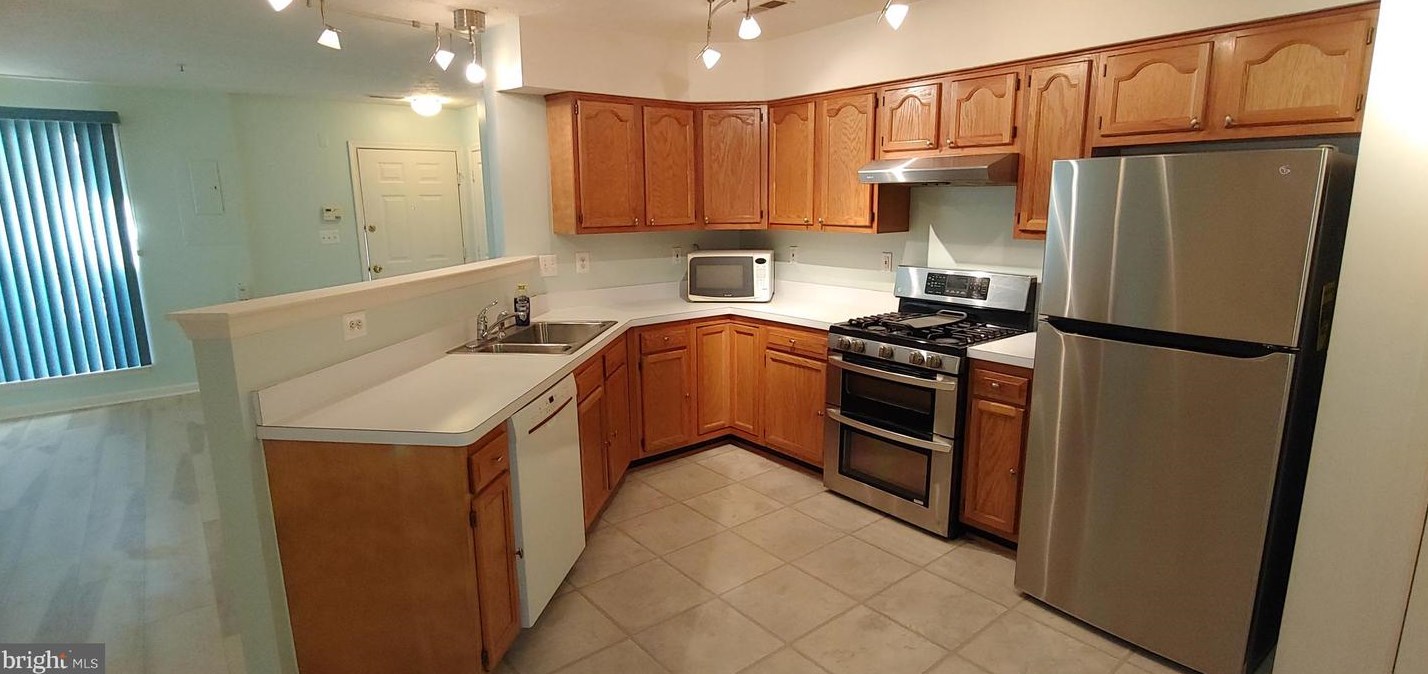 1814 Watch House Cir, Severn MD  21144-5014 exterior