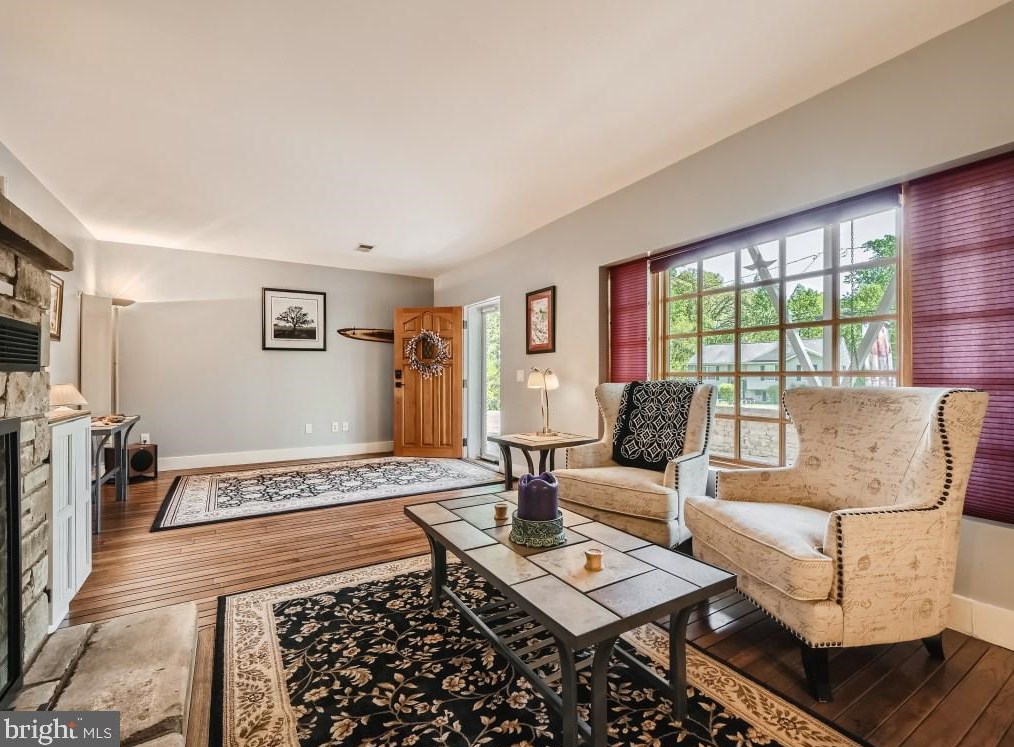 1825 Cedar Dr, Severn MD  21144-1005 exterior