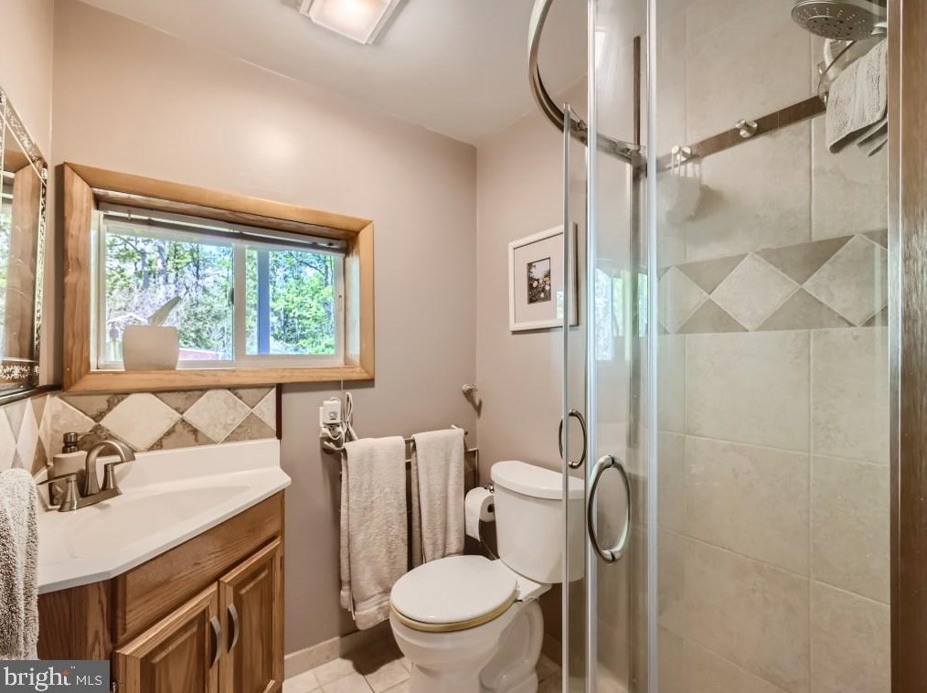 1825 Cedar Dr, Severn MD  21144-1005 exterior