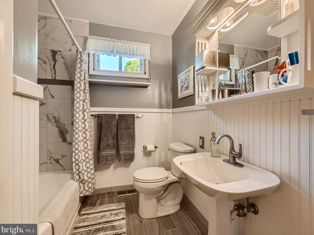 1825 Cedar Dr, Severn MD  21144-1005 exterior