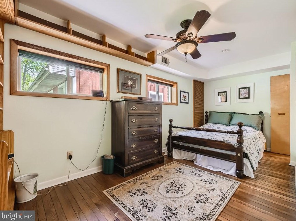 1825 Cedar Dr, Severn MD  21144-1005 exterior