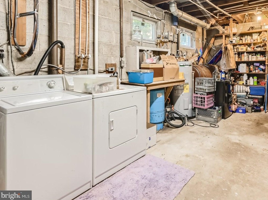 1825 Cedar Dr, Severn MD  21144-1005 exterior