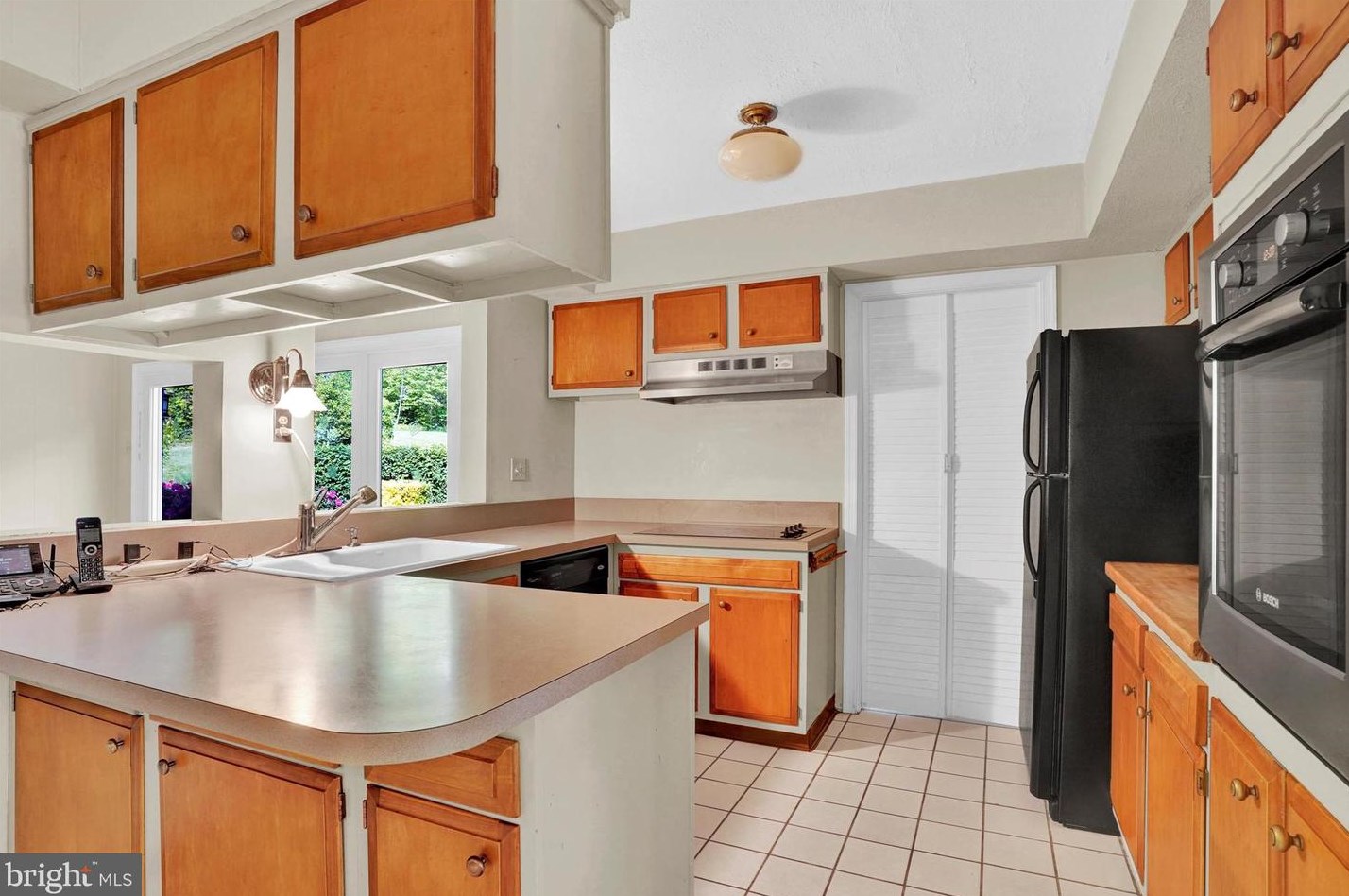 1711 Stratton Rd, Crofton MD  21114-2023 exterior