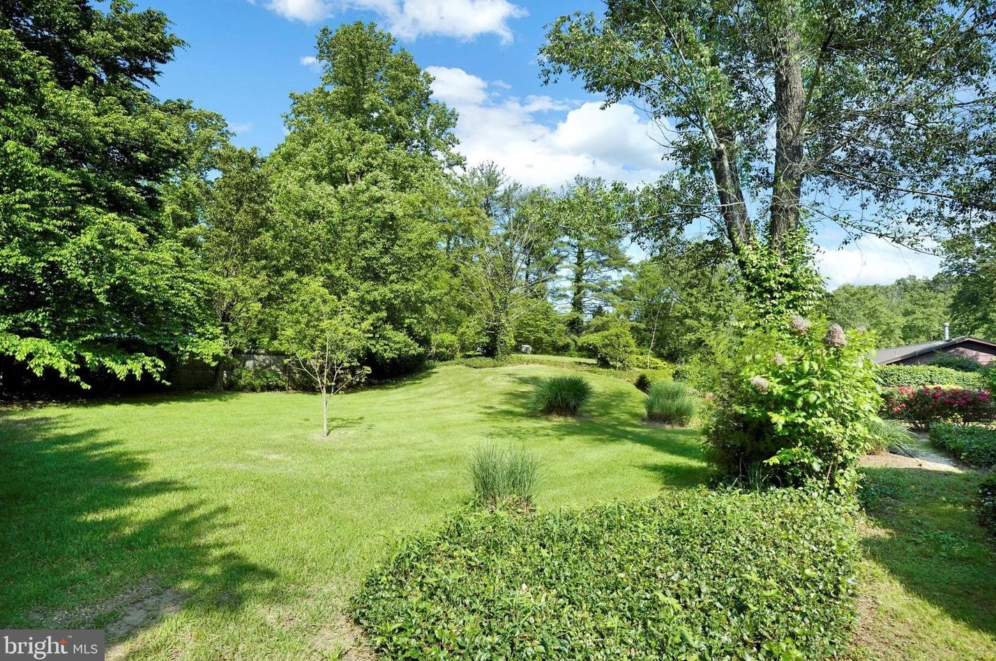 1711 Stratton Rd, Crofton MD  21114-2023 exterior