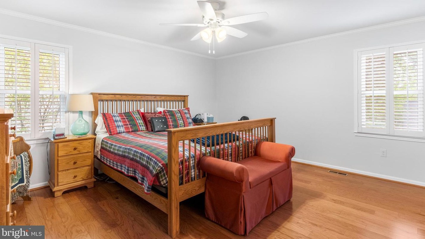 1849 Queens Ct, Crofton MD  21114-2628 exterior