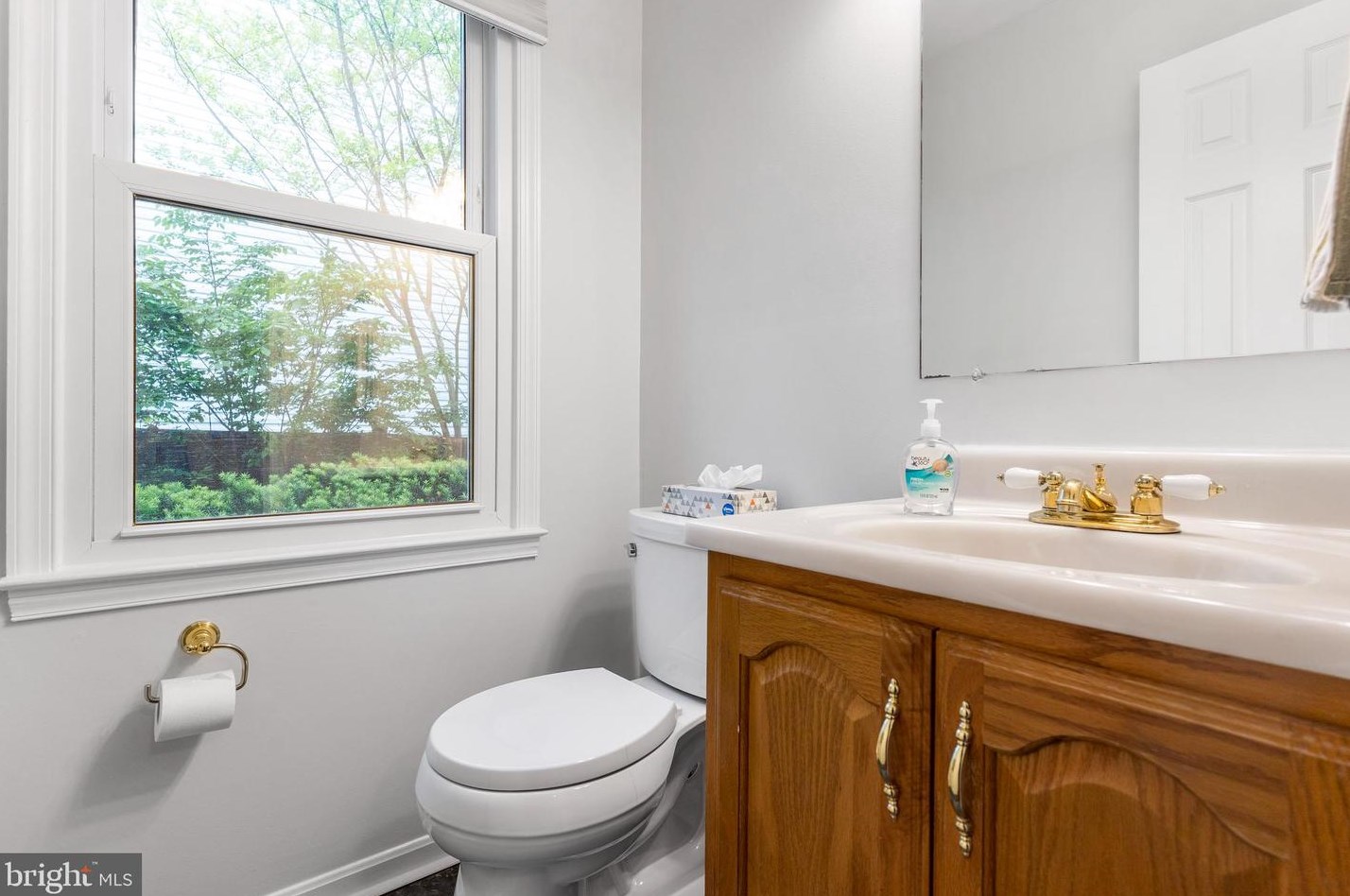 1849 Queens Ct, Crofton MD  21114-2628 exterior