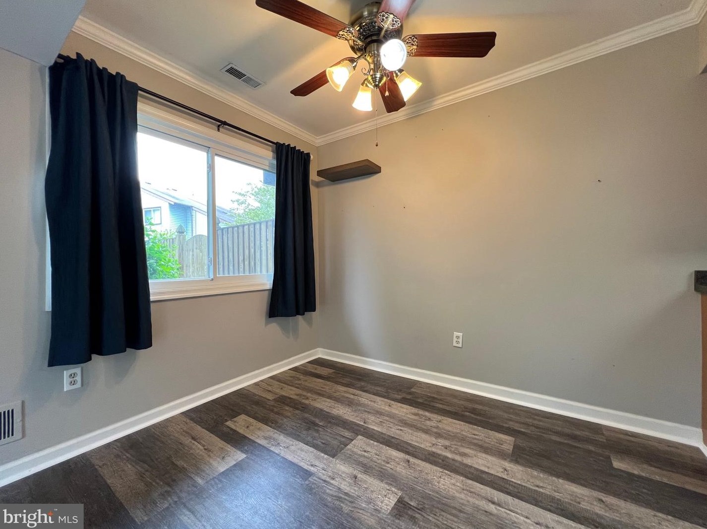 2058 Friendly Pl, Crofton MD exterior