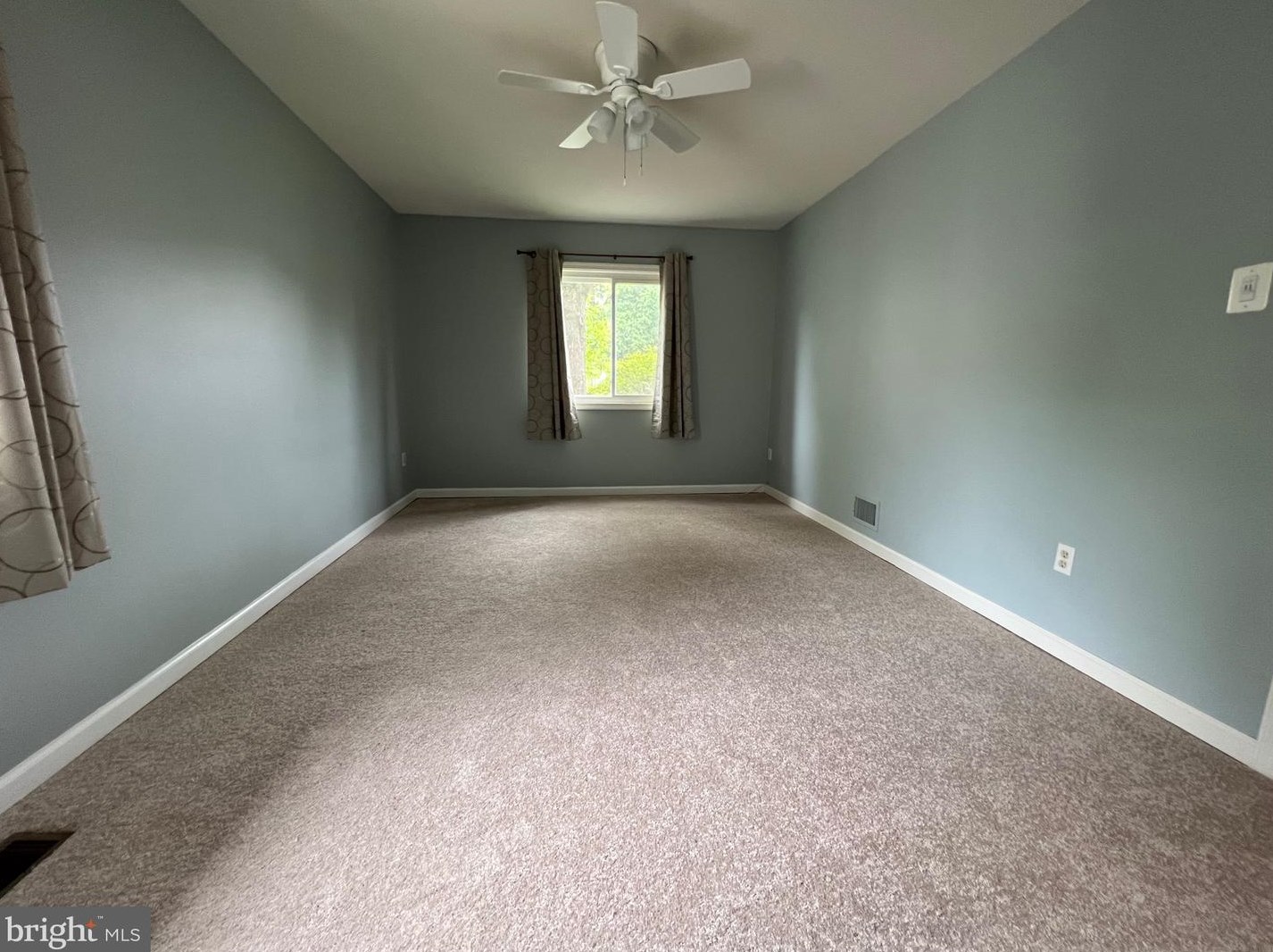 2058 Friendly Pl, Crofton MD exterior