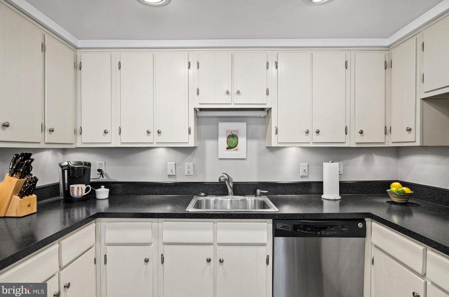 1700 Golden Ct, Crofton MD  21114-2409 exterior