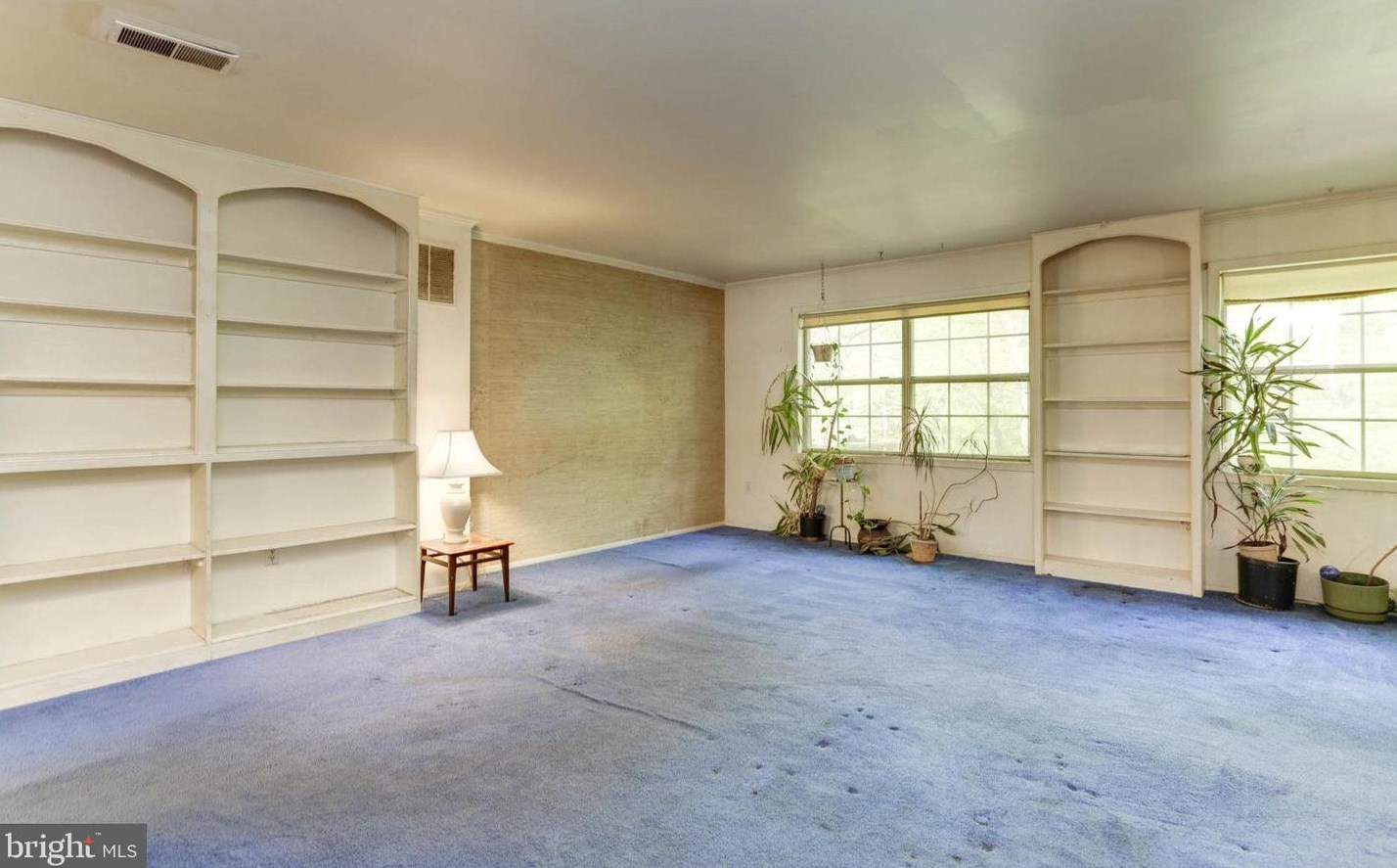 1653 Frst Hl Ct, Crofton MD 21114-1827 exterior