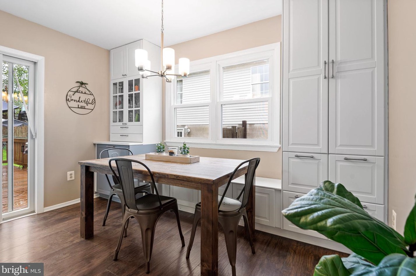 1421 Illinois Ave, Severn MD  21144-2641 exterior