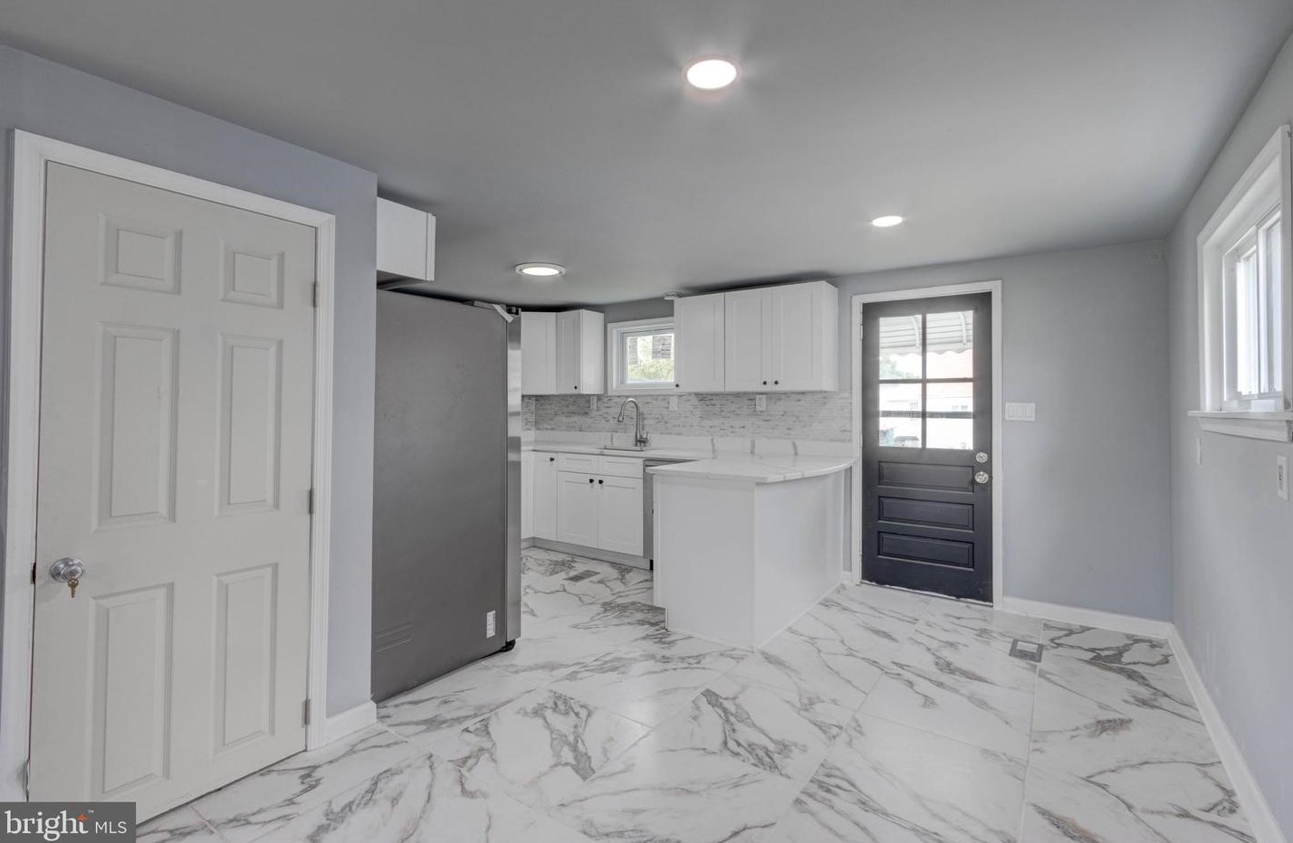 512 Church St, Baltimore MD  21225-3539 exterior