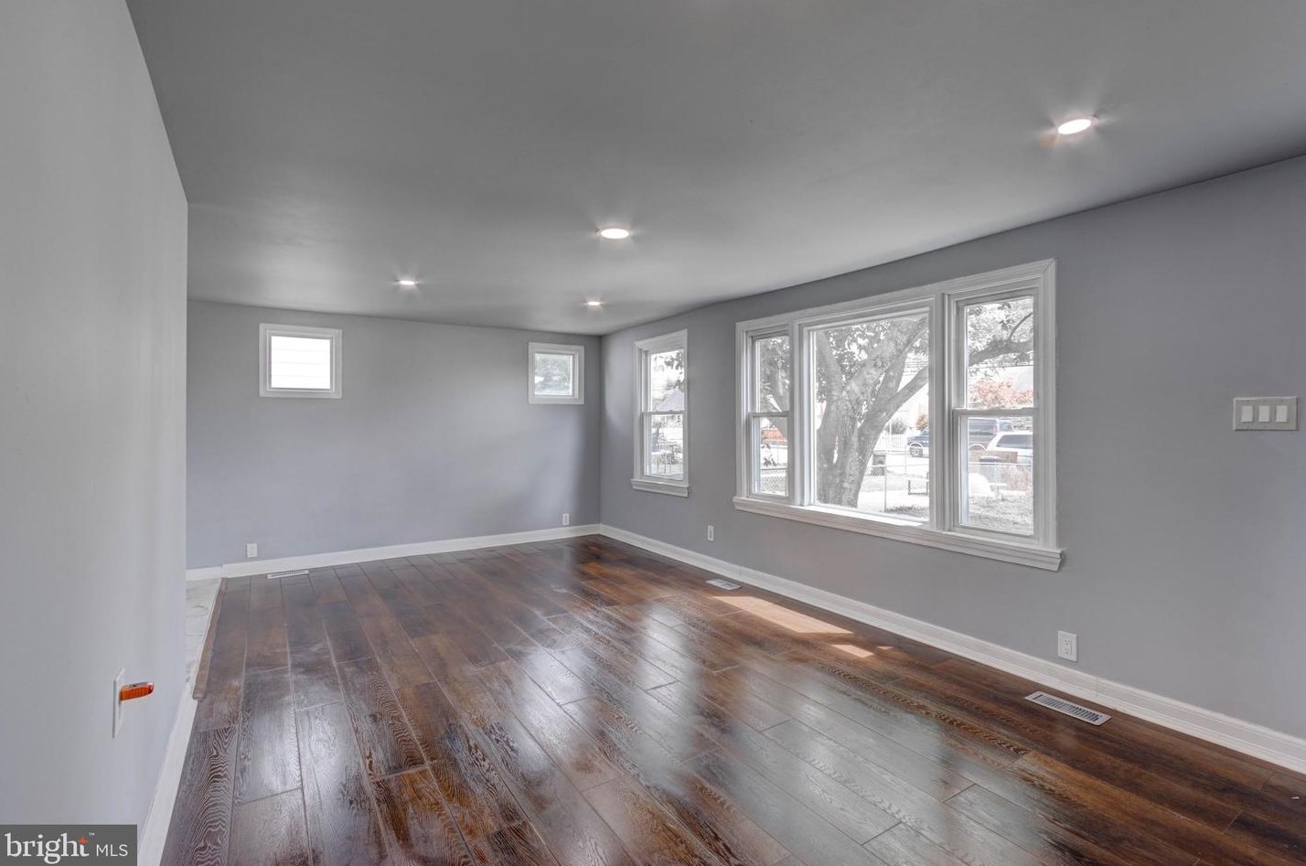 512 Church St, Baltimore MD  21225-3539 exterior