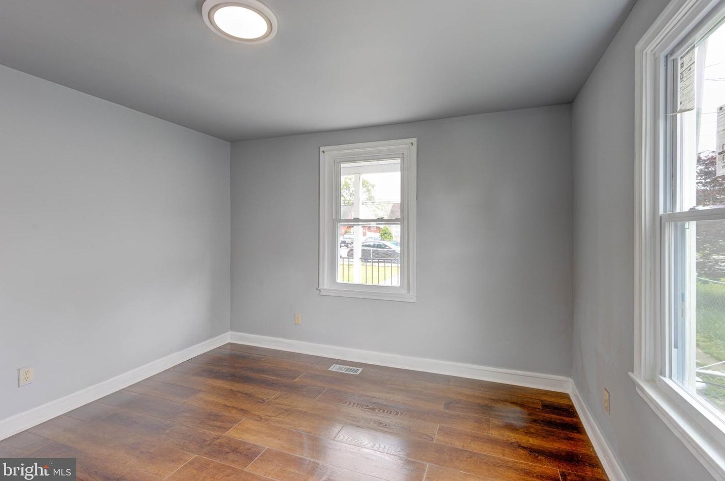 512 Church St, Baltimore MD  21225-3539 exterior