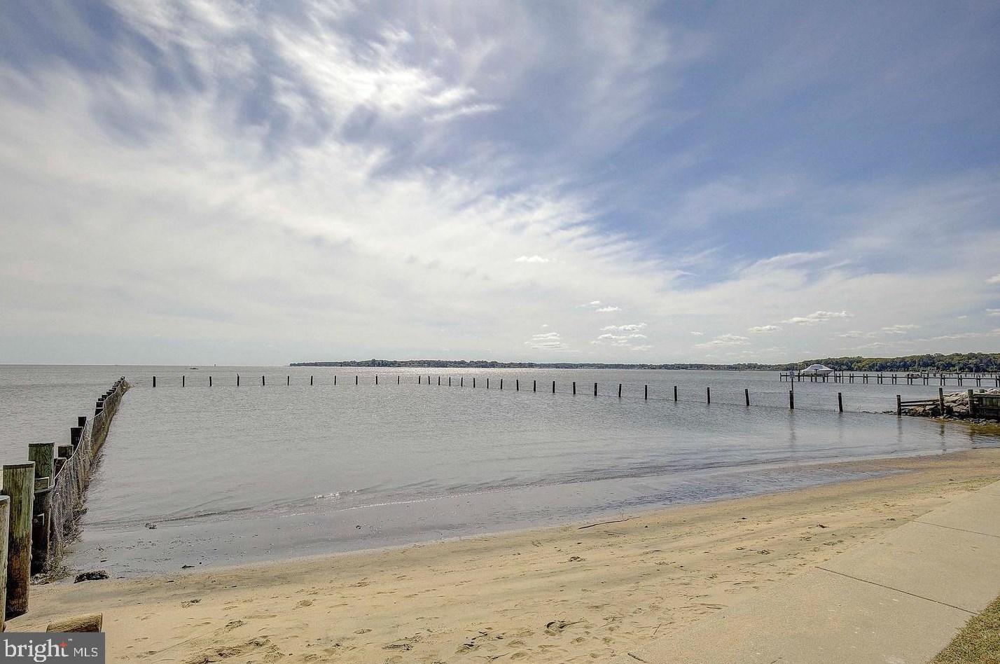 128 Lee Dr, Annapolis MD  21403-4014 exterior