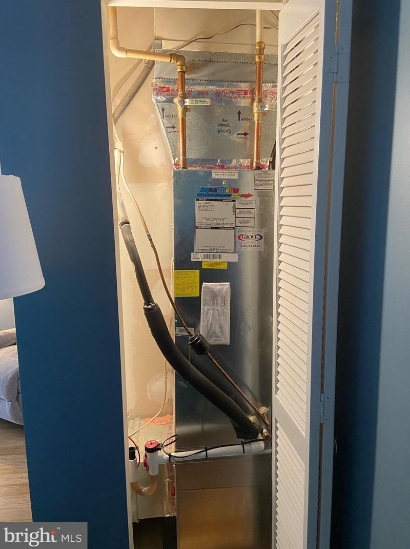 1990 Pawlet Dr, Crofton MD 21114-1687 exterior