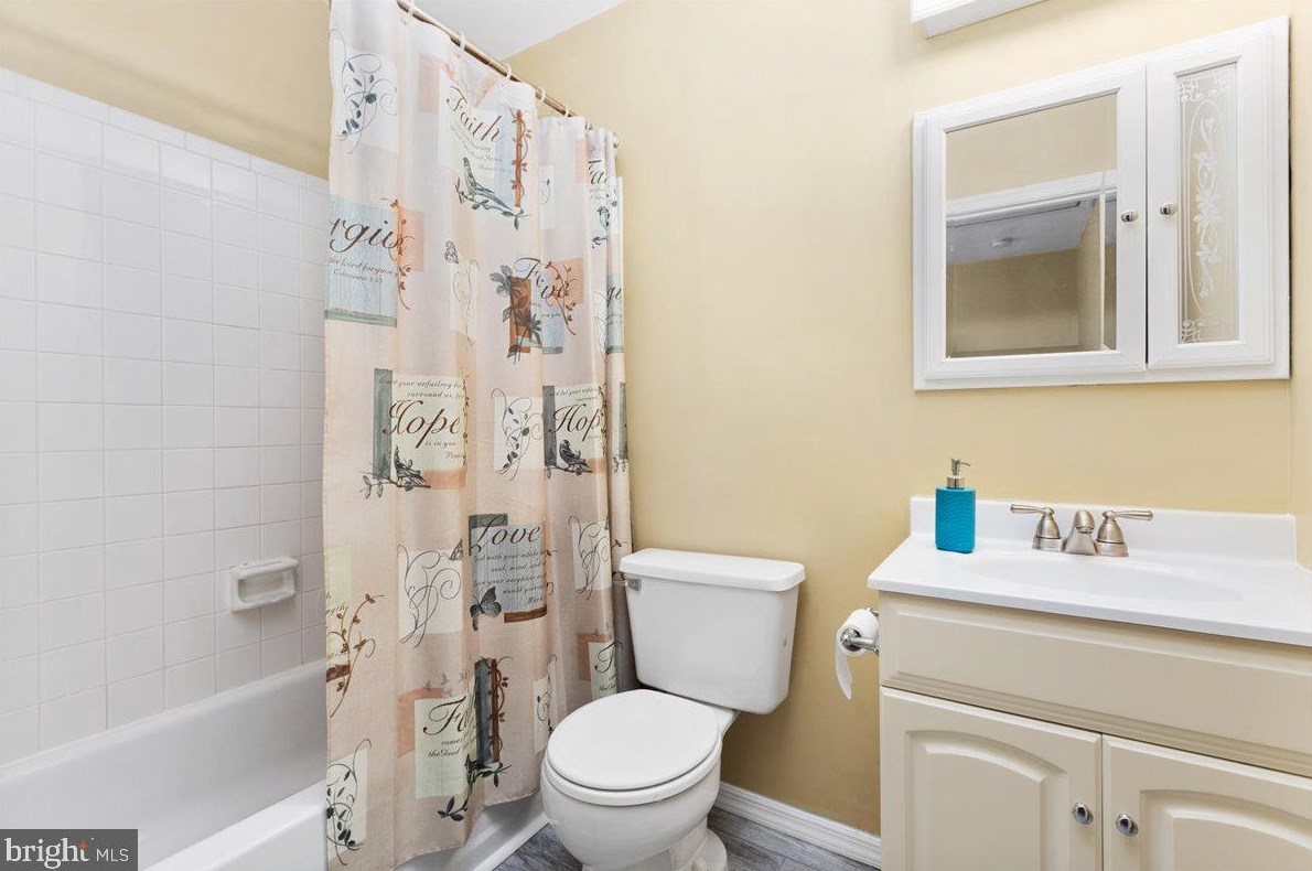 1404 Mara Vis Ct, Crofton MD 21114-1132 exterior