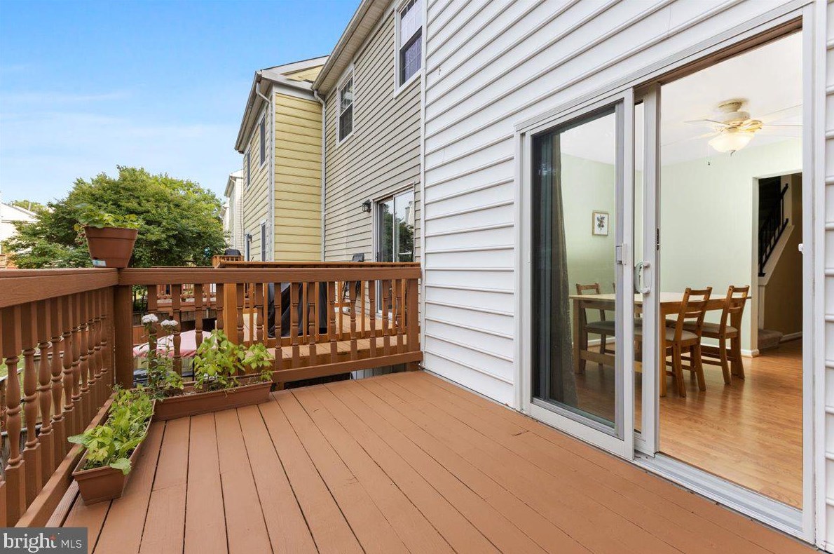 1404 Mara Vis Ct, Crofton MD 21114-1132 exterior