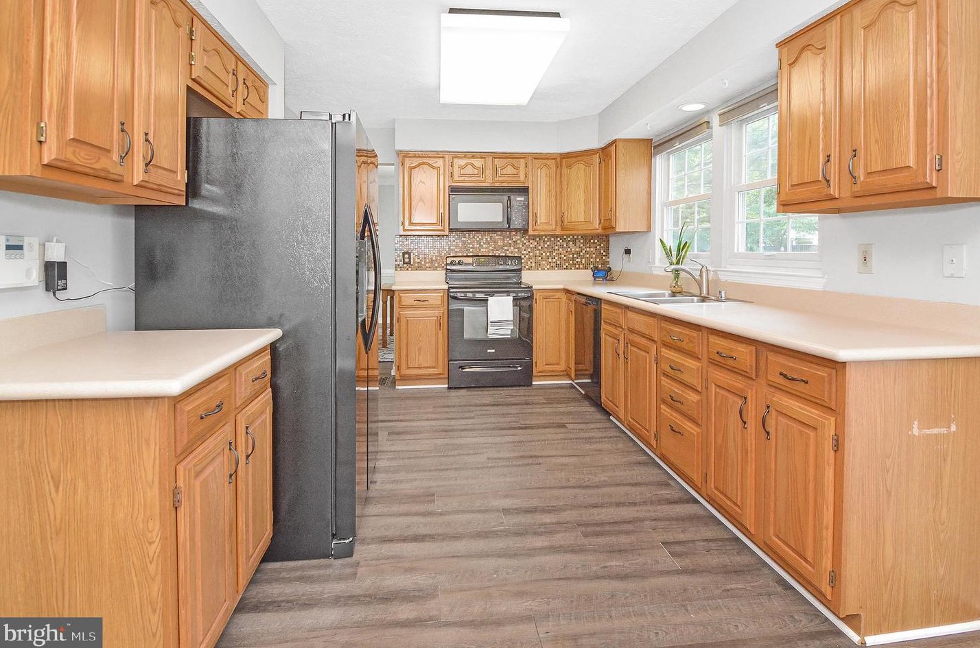 7850 Crossbay Dr, Severn MD 21144-1664 exterior