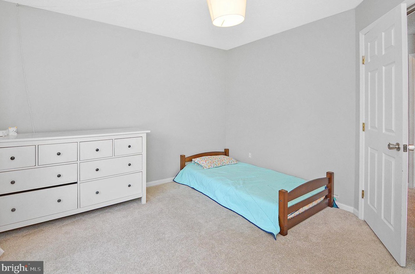 7850 Crossbay Dr, Severn MD 21144-1664 exterior