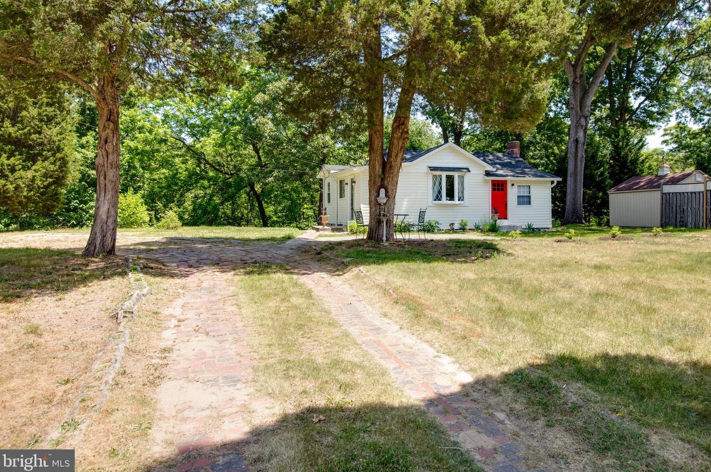 1062 Minnetonka Rd, Severn MD 21144-1139 exterior