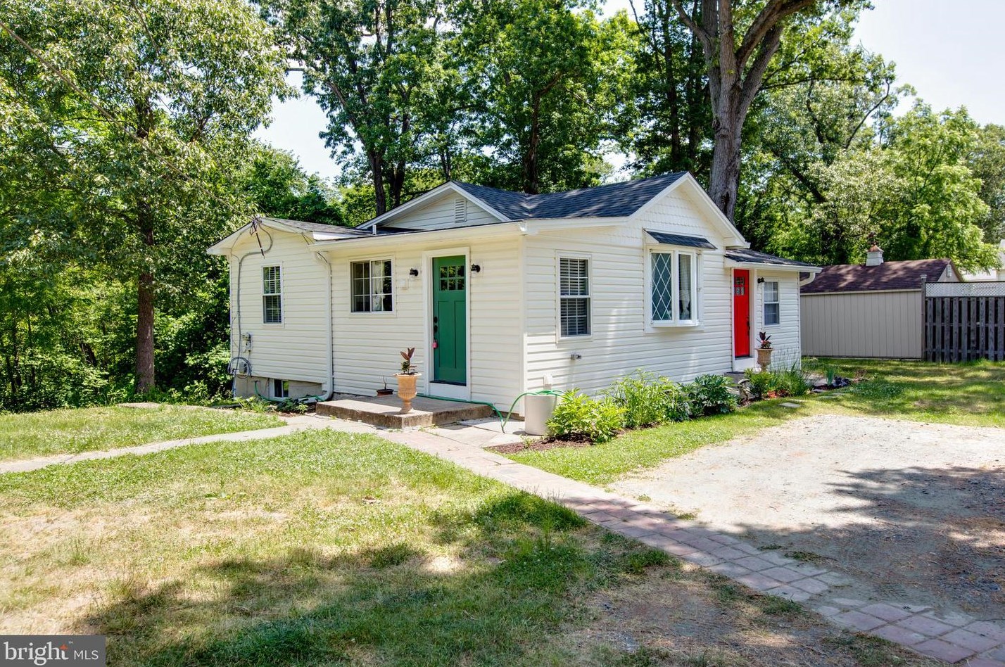 1062 Minnetonka Rd, Severn MD 21144-1139 exterior