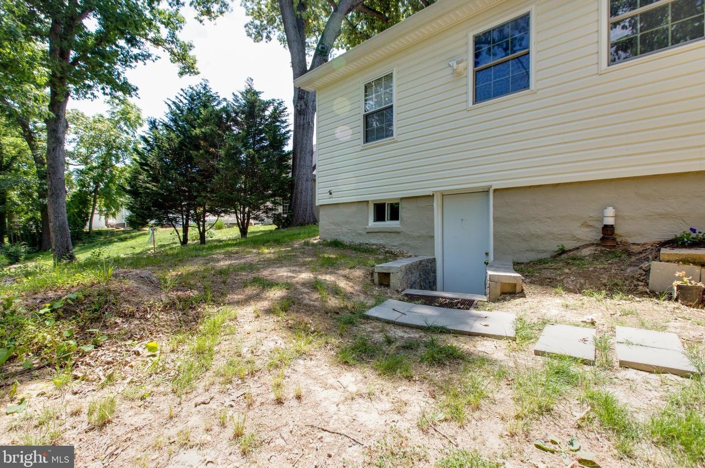 1062 Minnetonka Rd, Severn MD 21144-1139 exterior