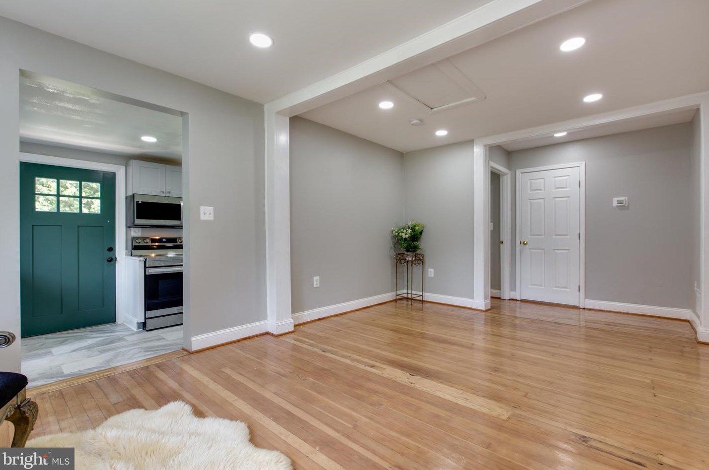 1062 Minnetonka Rd, Severn MD 21144-1139 exterior