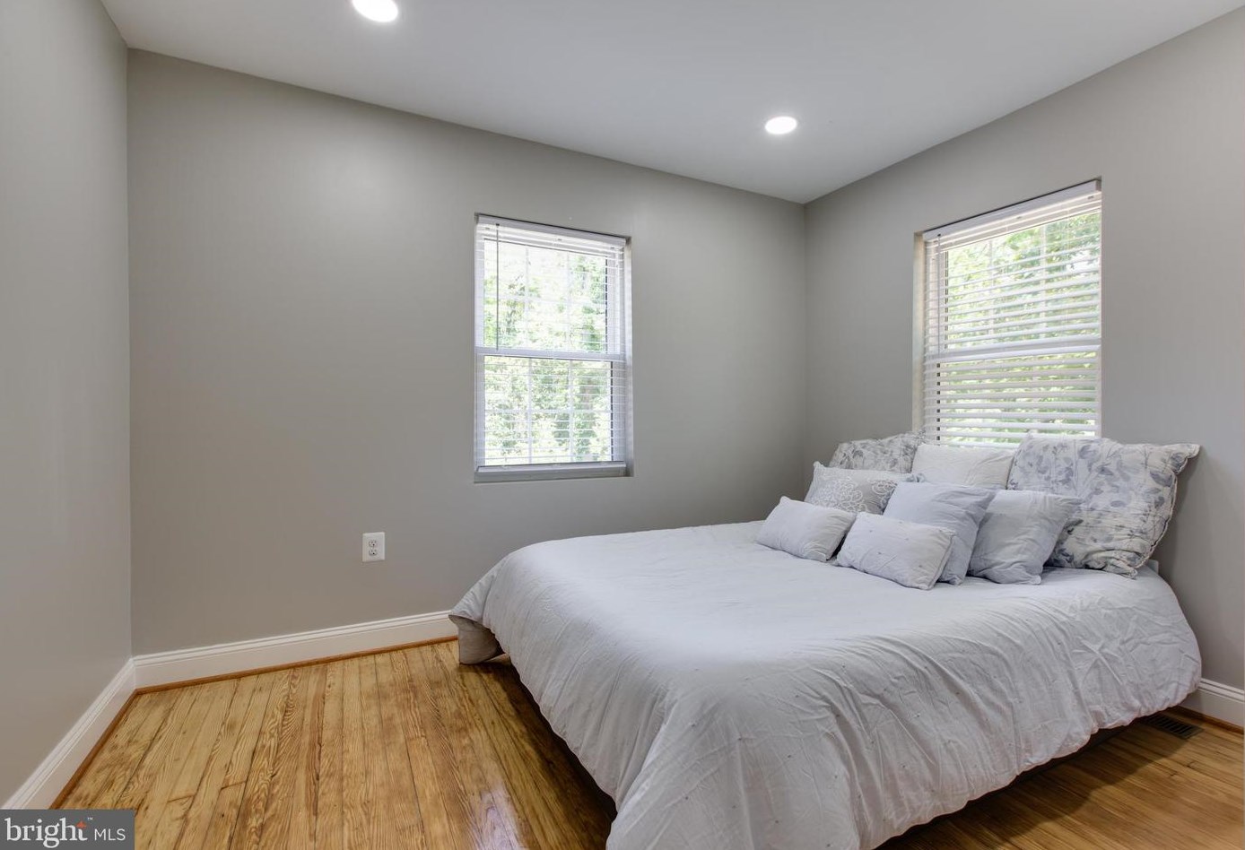 1062 Minnetonka Rd, Severn MD 21144-1139 exterior