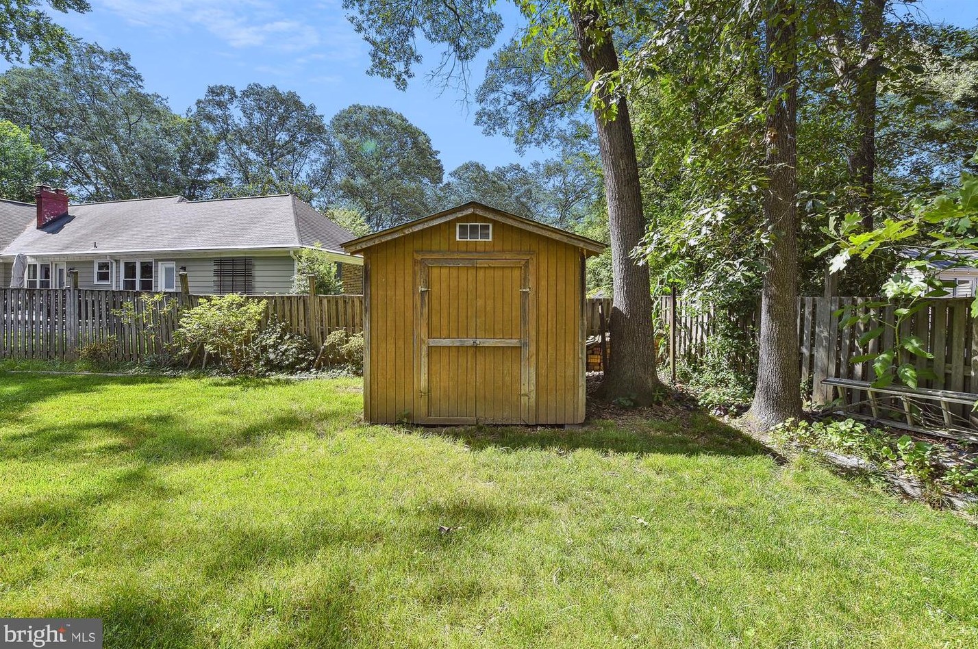 1528 Endsley Pl, Crofton MD 21114-1509 exterior