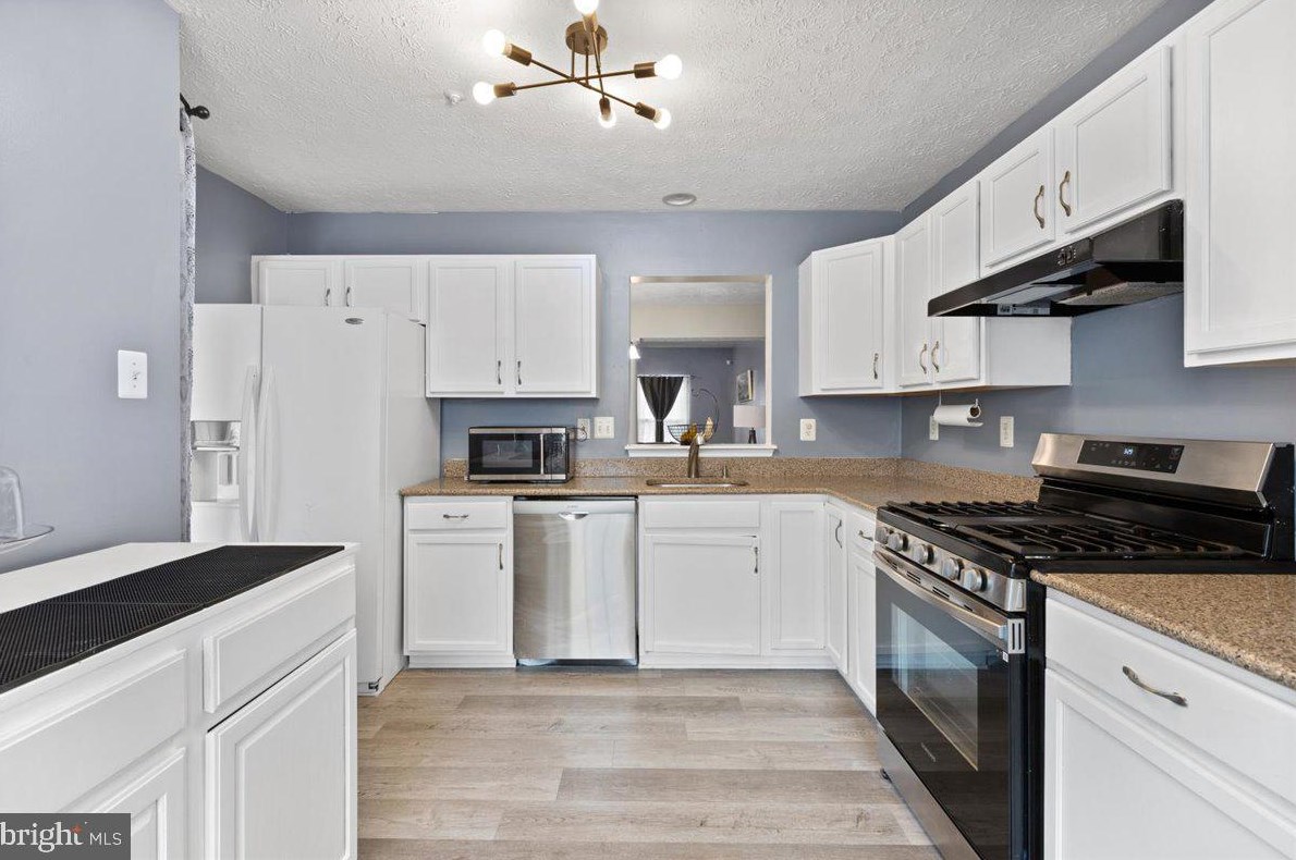 1720 Carriage Lamp Ct, Severn MD  21144-6802 exterior