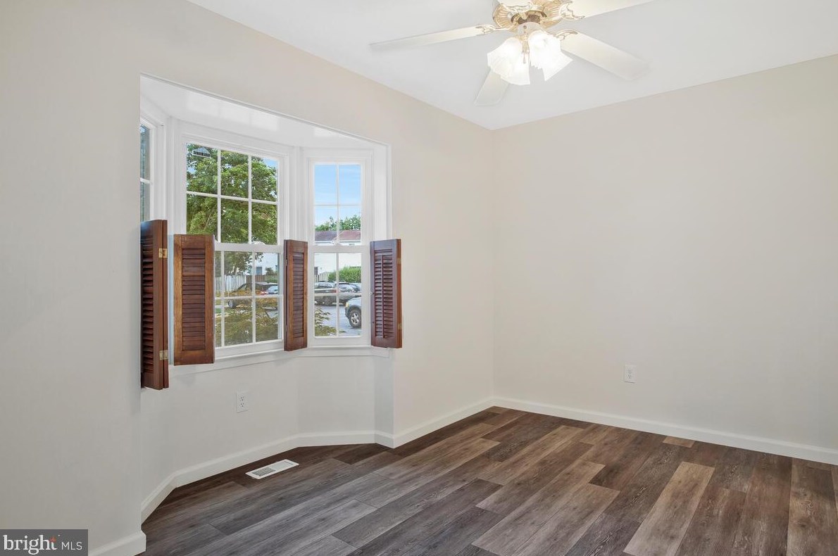 1776 Sharwood Pl, Crofton MD 21114-1925 exterior