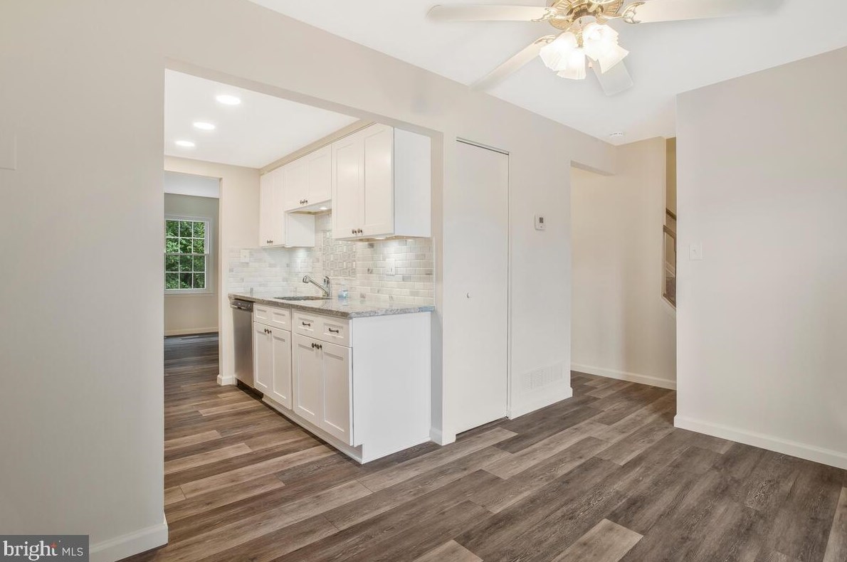 1776 Sharwood Pl, Crofton MD 21114-1925 exterior