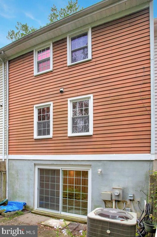 1776 Sharwood Pl, Crofton MD 21114-1925 exterior