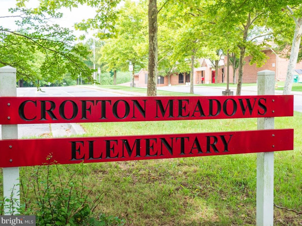 1633 New Windsor Ct, Crofton MD 21114-1734 exterior