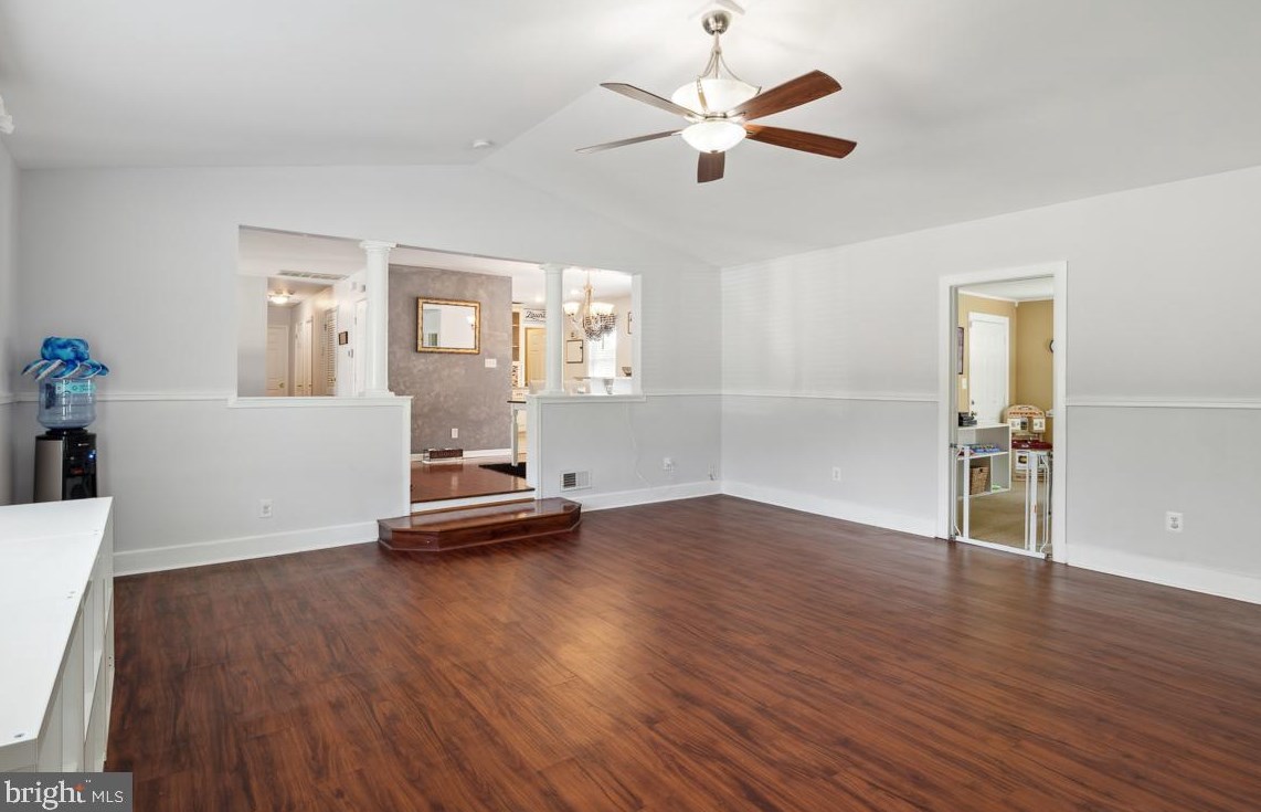 8256 Riviera Dr, Severn MD  21144-2429 exterior