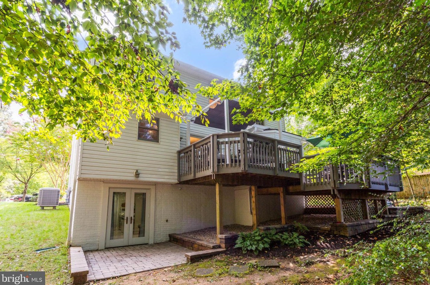 1765 Rochester St, Crofton MD 21114-2611 exterior