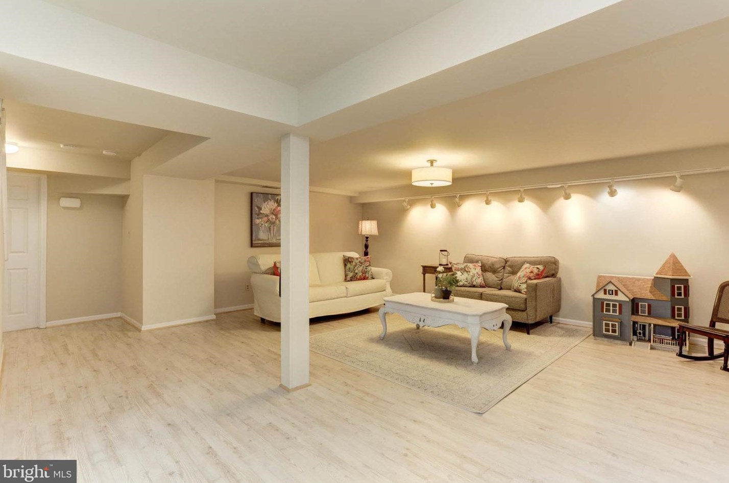 1765 Rochester St, Crofton MD 21114-2611 exterior