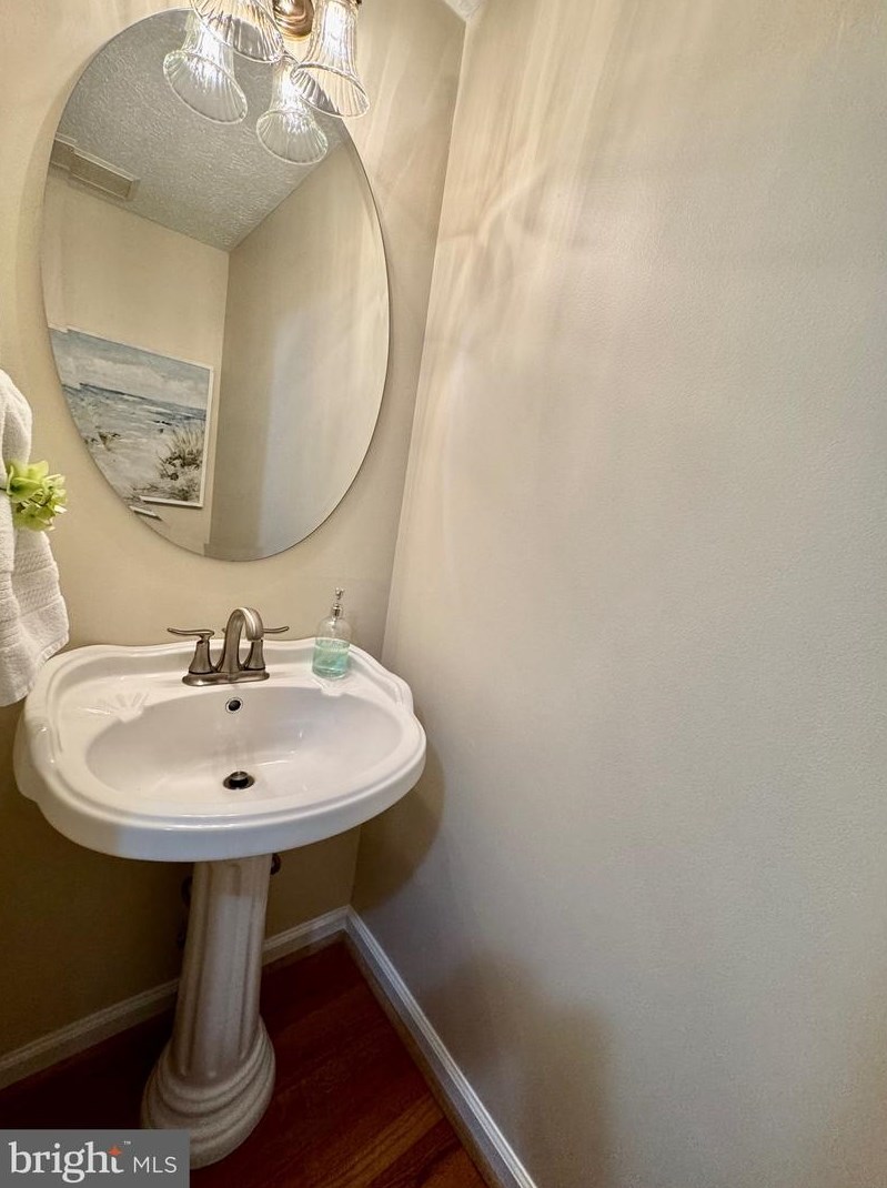 2557 Log Ml Ct, Crofton MD 21114-1860 exterior