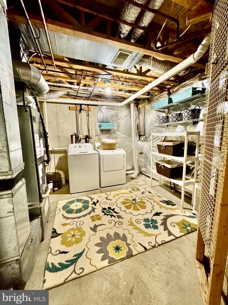 2557 Log Ml Ct, Crofton MD 21114-1860 exterior