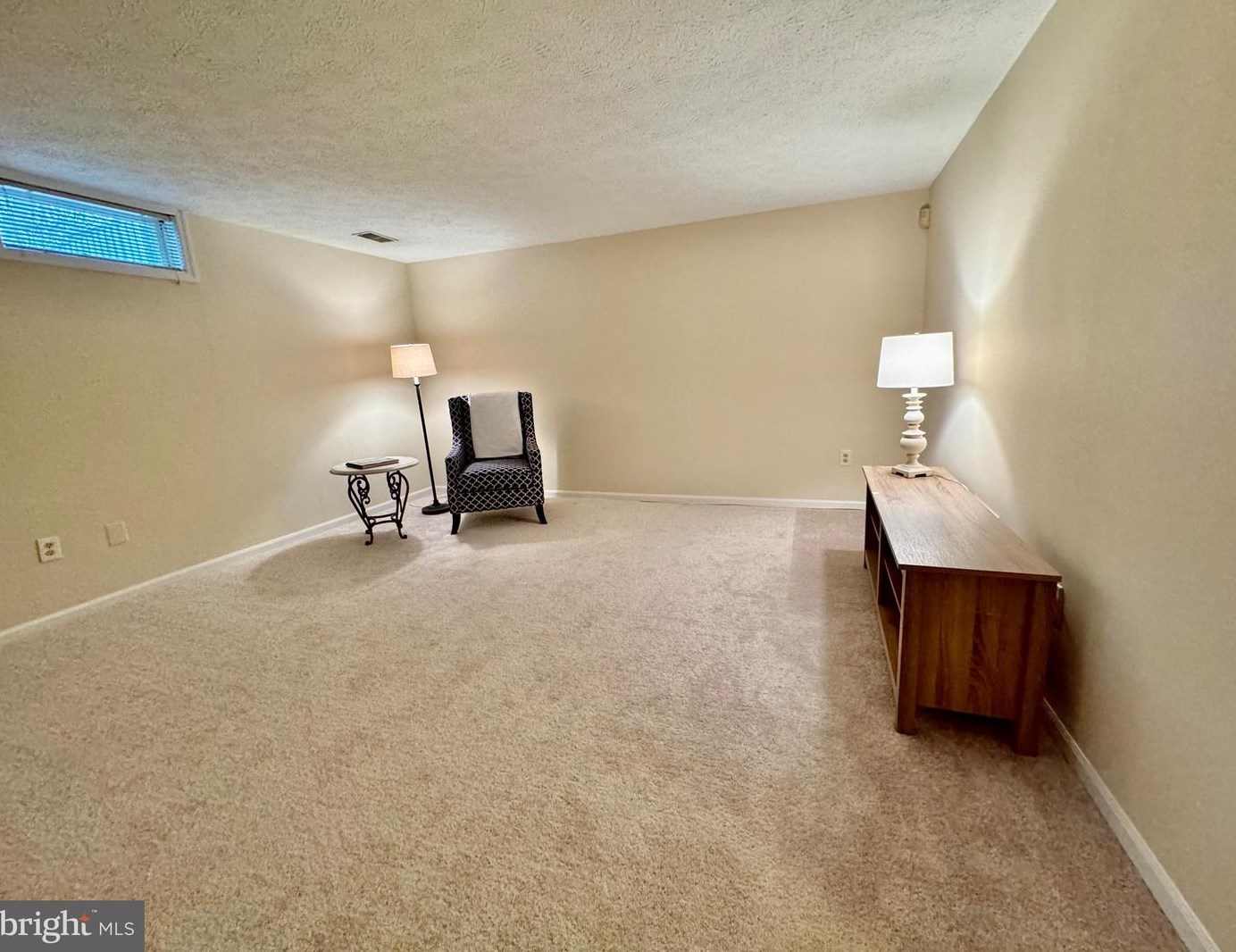 2557 Log Ml Ct, Crofton MD 21114-1860 exterior